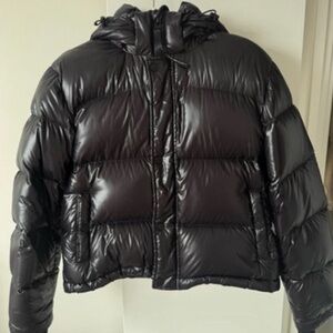 Aritzia The Super Puff - Hi-Gloss